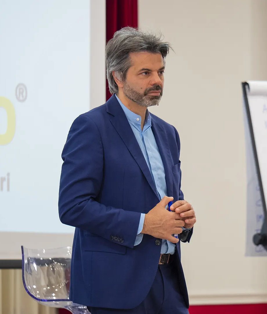 Alex Gasperoni sul palco di Albergatore Pro